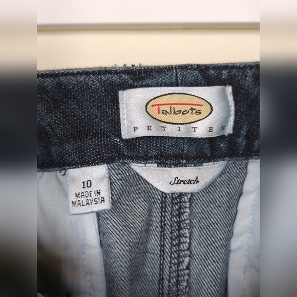 Talbot's Petites Belted Dark Wash Skirt Size 10 Stretch. Distressed - Picture 2 of 7